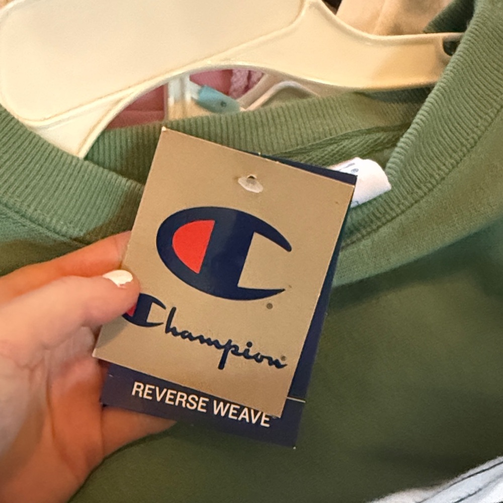 Champion Women's Mint Green Cropped Hoodie - Picture 3 of 3